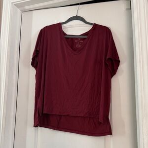 American Eagle Outfitters Deep Red Short Sleeve Tee